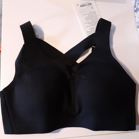 Lululemon Enlite Sports Bra